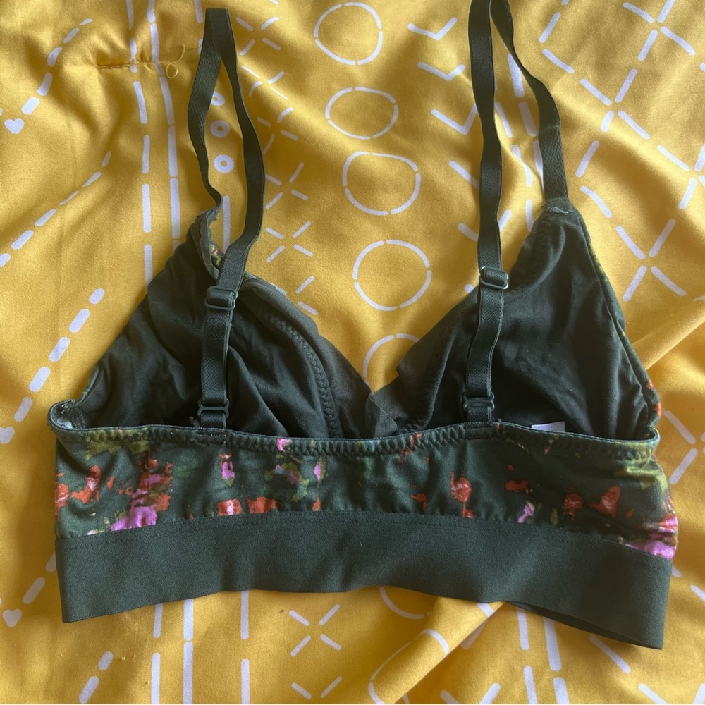 Bralette - Picture 2 of 4